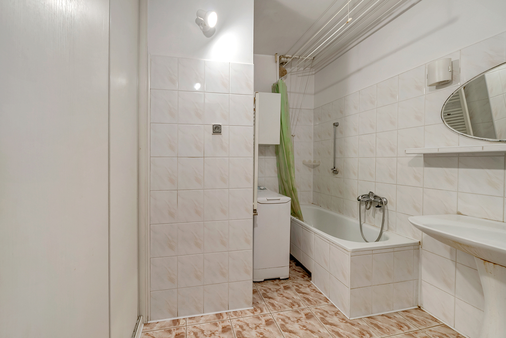 https://andrychowicz-kaduczek.pl/wp-content/uploads/2026/07/ul.-Podchorazych-Lodz-Polesie-Lodz-113599704